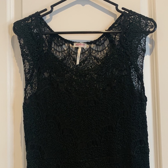 Crochet dress - Picture 3 of 7